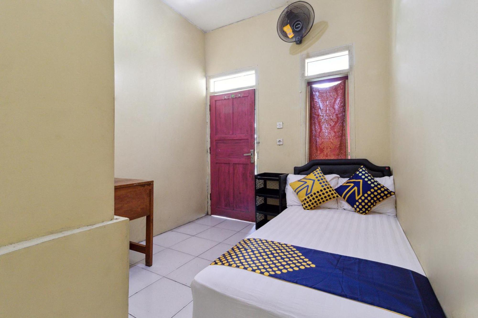 Spot On 92832 Al Mahira Syariah Hotel Majalengka Kültér fotó